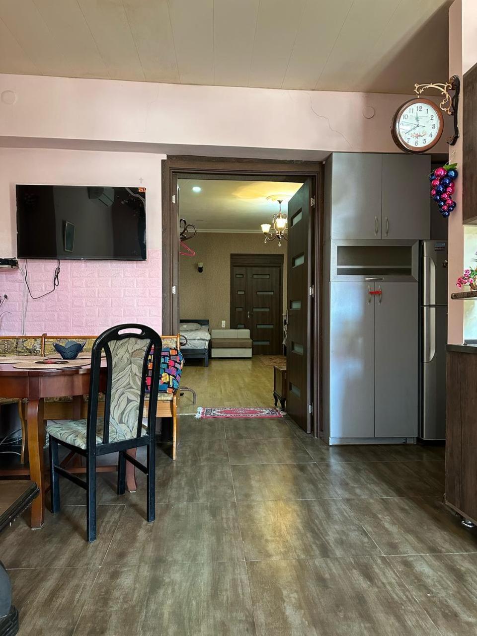Historical Apartment In City Center 트빌리시 외부 사진